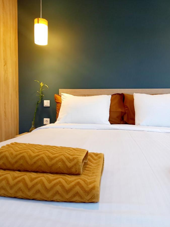 Bella Suite City Center, Parking テッサロニキ エクステリア 写真