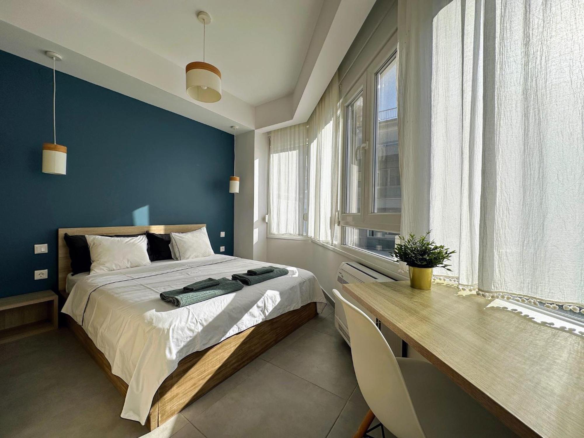 Bella Suite City Center, Parking テッサロニキ エクステリア 写真